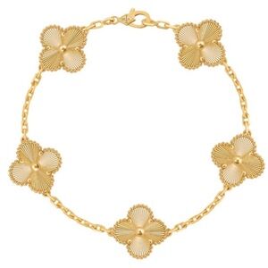 Gold Clover Motif Bracelet — NEW